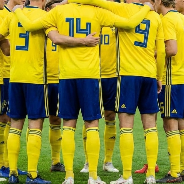 Potters trupp till VM-playoffet uttagen med skrällar & petningar